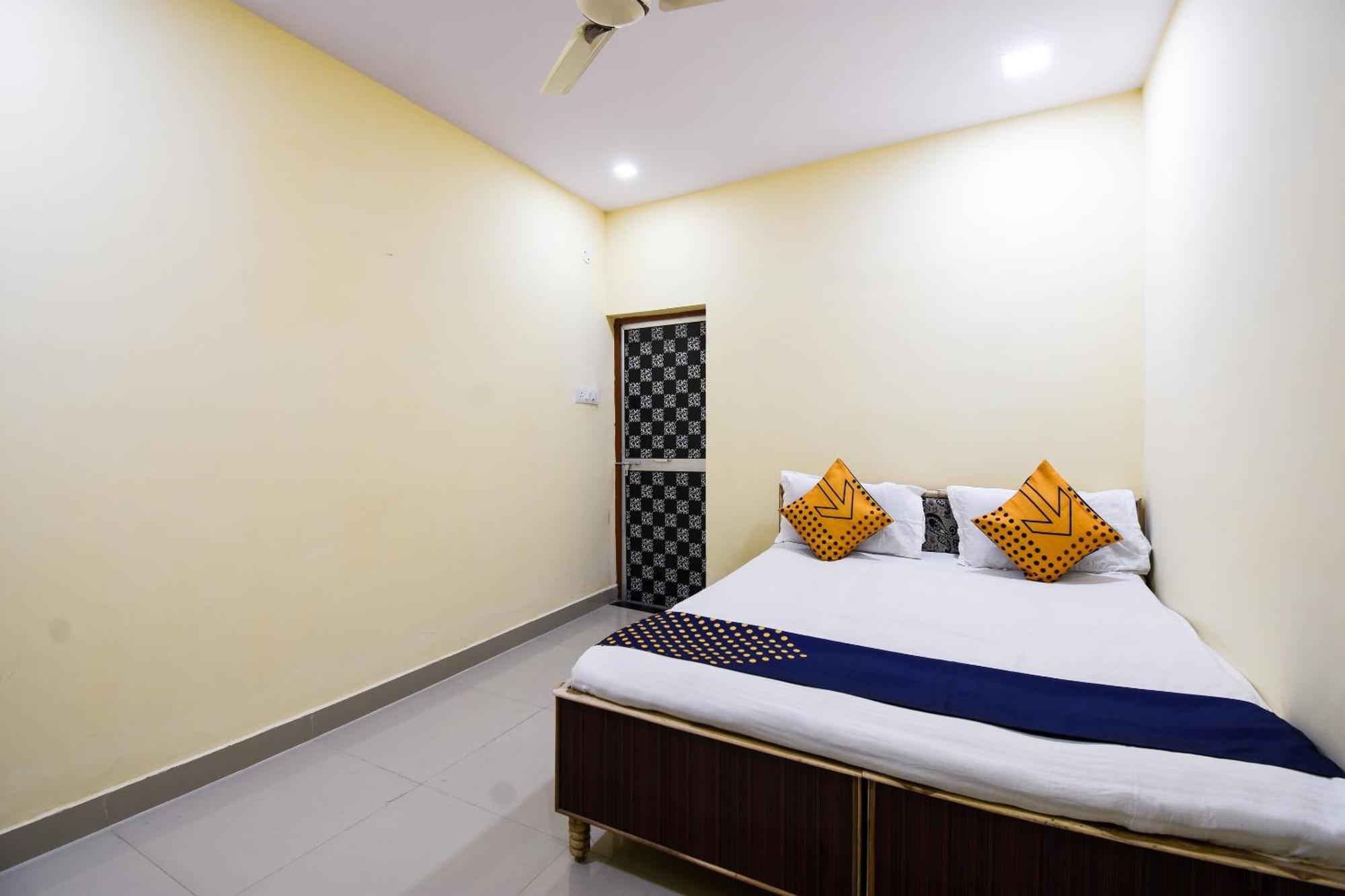 Hotel O Gaurav Guest House Nagpur Bagian luar foto