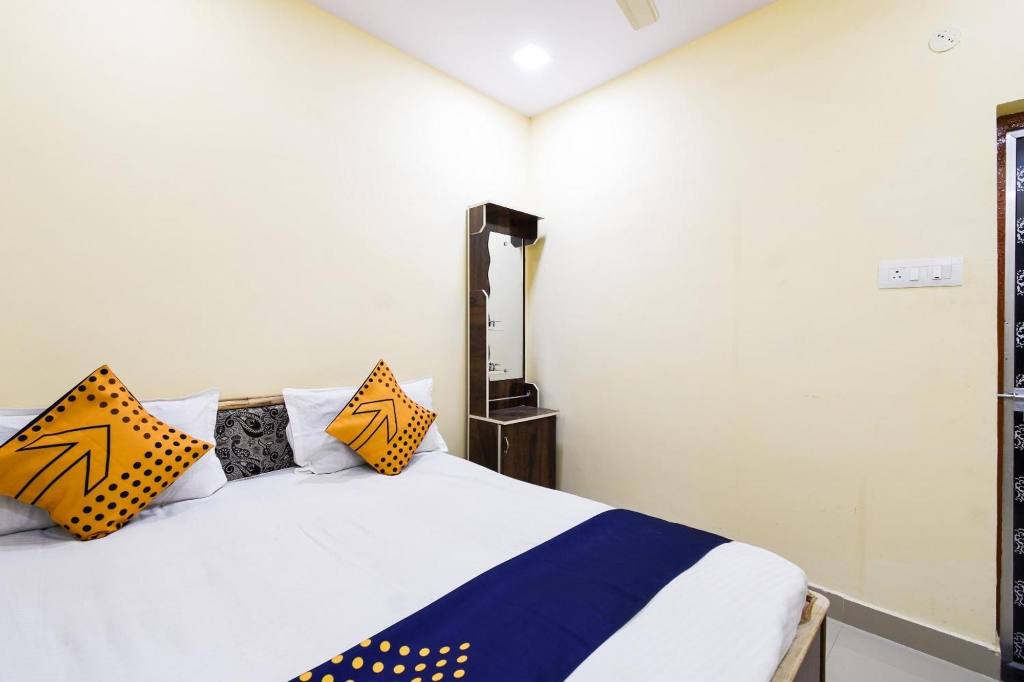 Hotel O Gaurav Guest House Nagpur Bagian luar foto