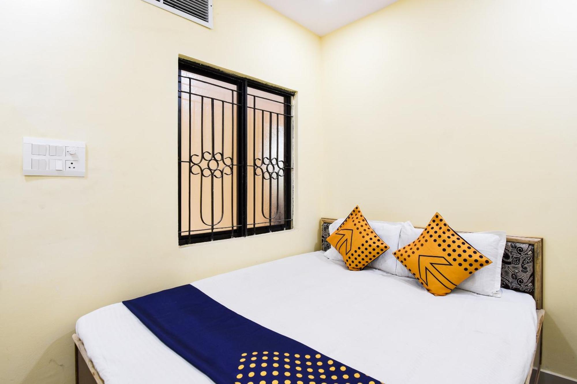 Hotel O Gaurav Guest House Nagpur Bagian luar foto