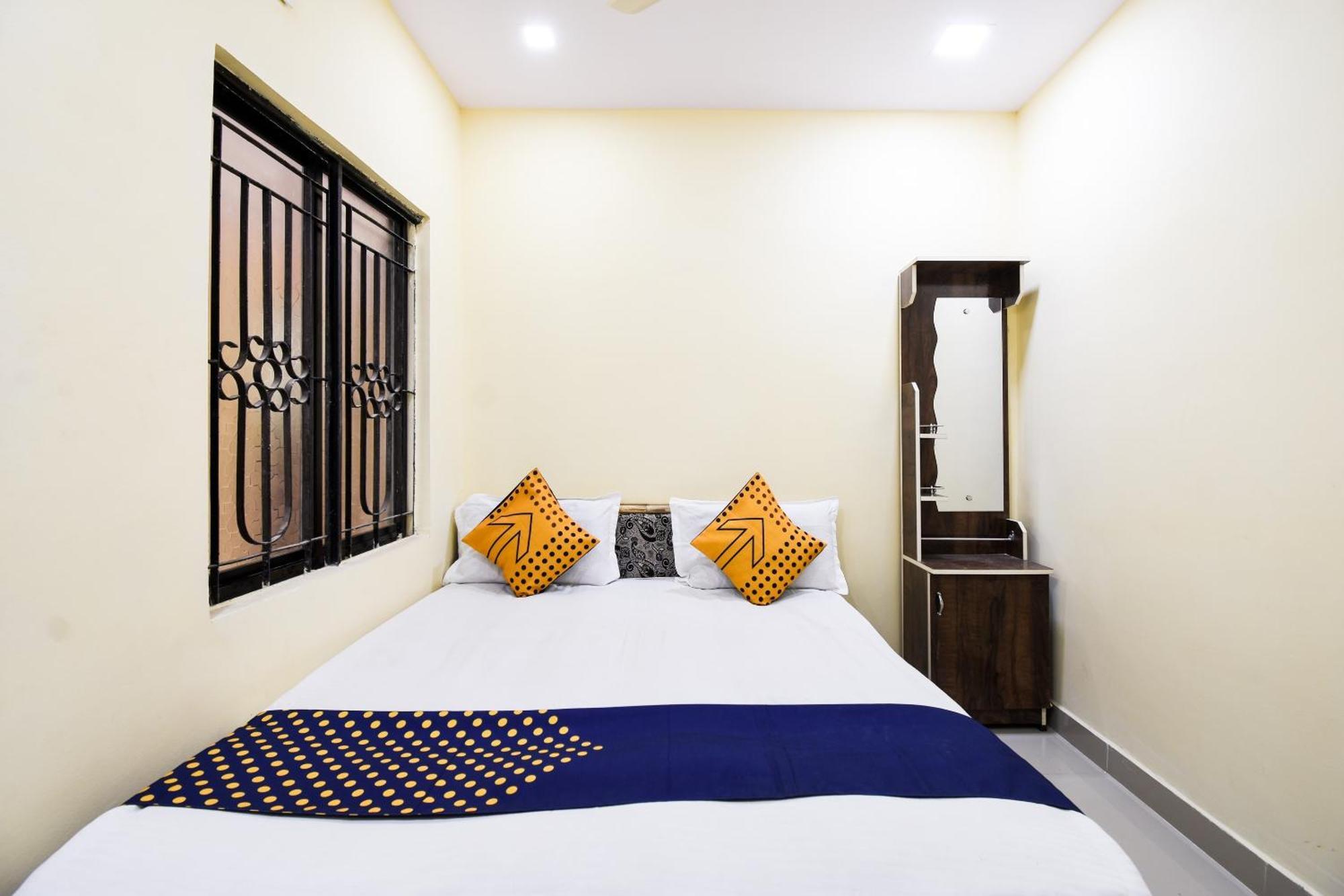Hotel O Gaurav Guest House Nagpur Bagian luar foto