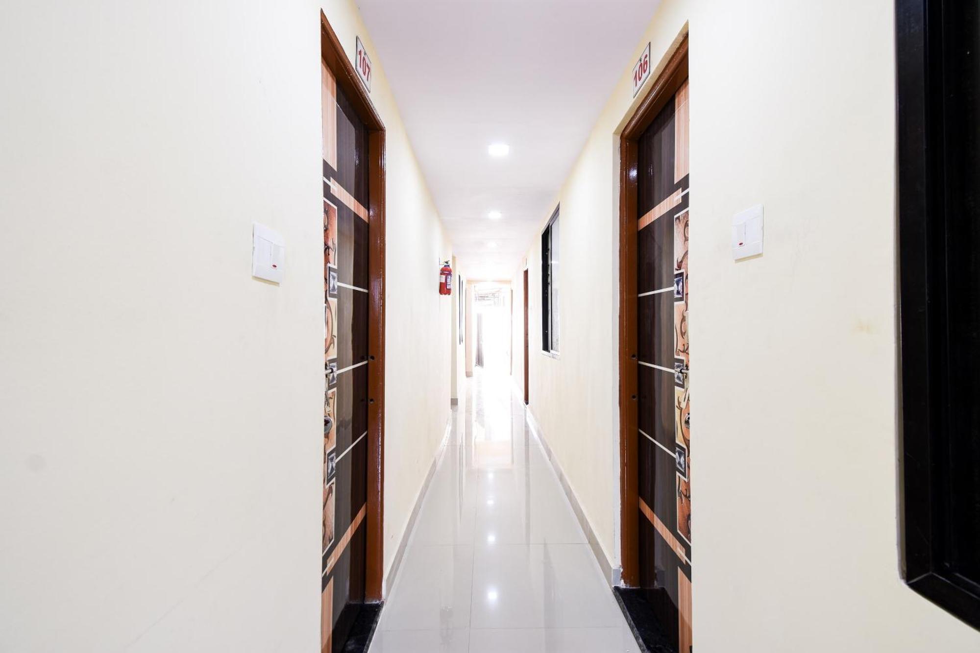 Hotel O Gaurav Guest House Nagpur Bagian luar foto